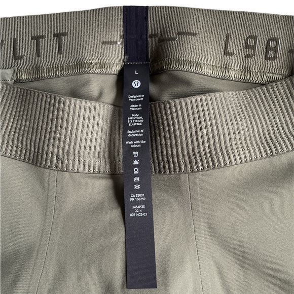 NWT, Lululemon, Mens License to Train Tights, 21 inch inseam, size Medium - Picture 2 of 9